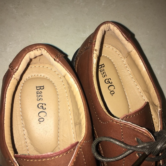Mens  Brown Bass Shoes - Picture 8 of 8